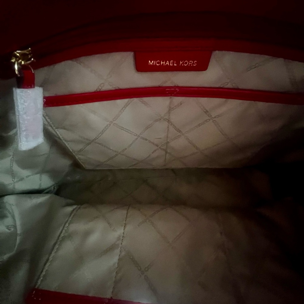 Michael Kors NWOT Lenox Pebble Crimson Red Leather Large Tote Bag - Picture 9 of 12